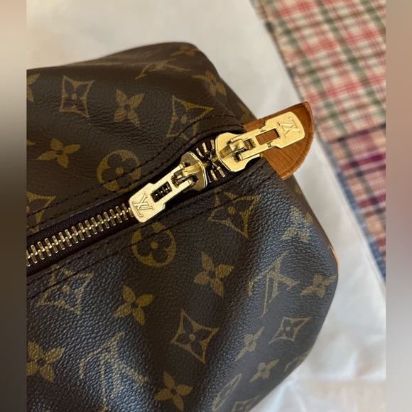 Louis Vuitton Keepall Bag - Picture 11 of 16